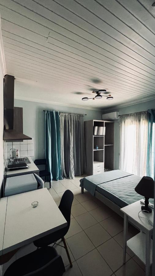 Theros Room Nidrí Kültér fotó